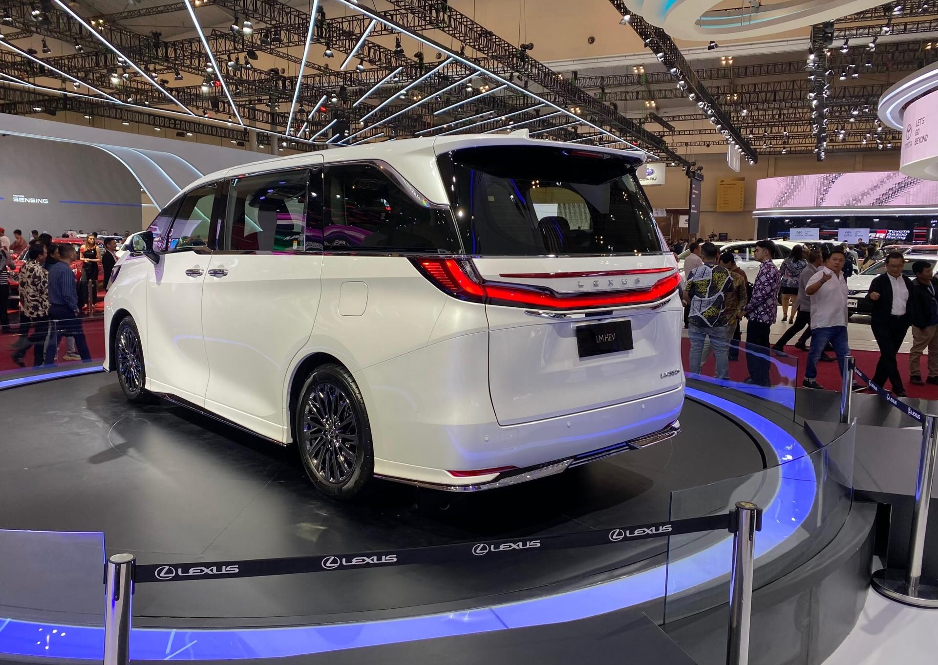 All New Lexus LM