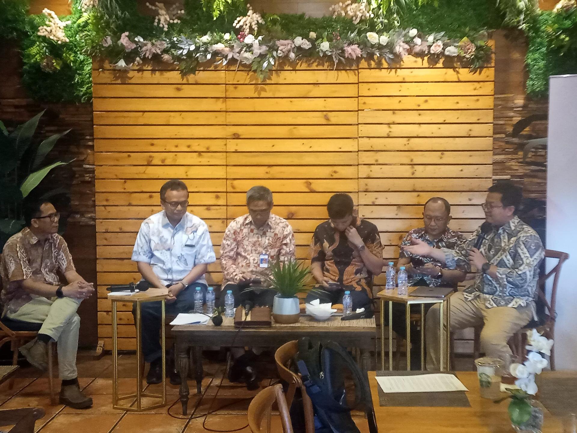 Bisnis Seret, Operator Seluler Keluhkan Sejumlah Hal