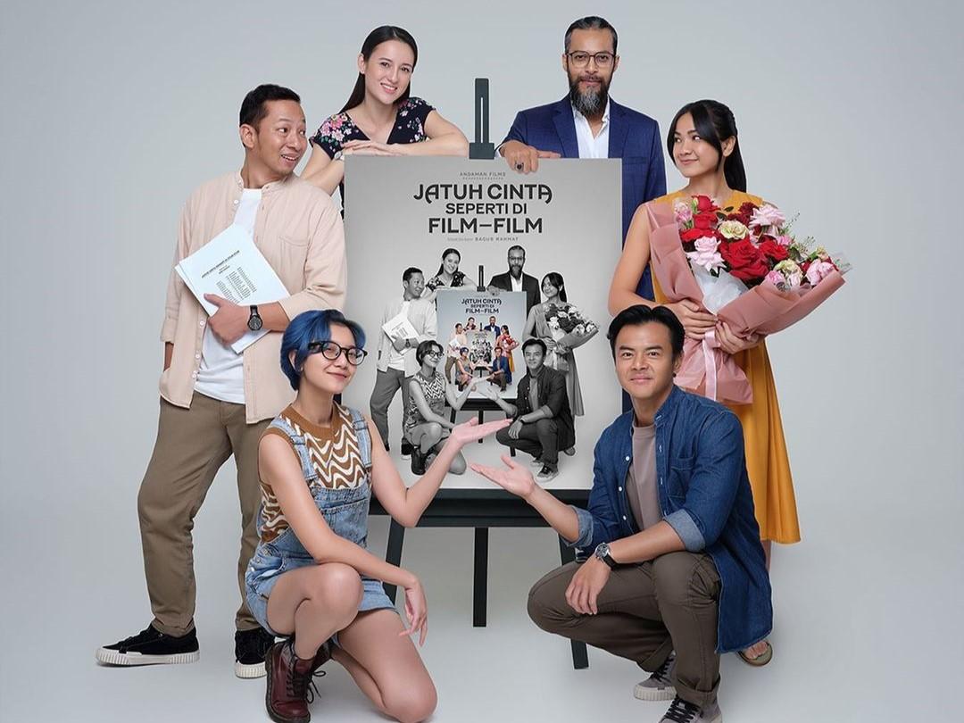 jatuh cinta seperti di film-film