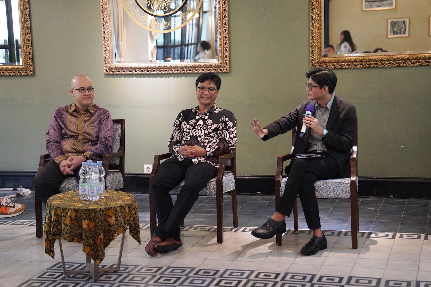 debat terbuka