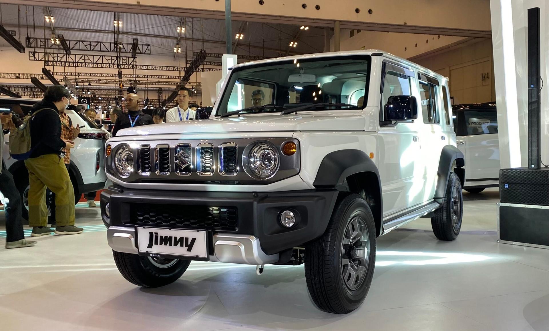 Jimny 5-door White Rhino Edition