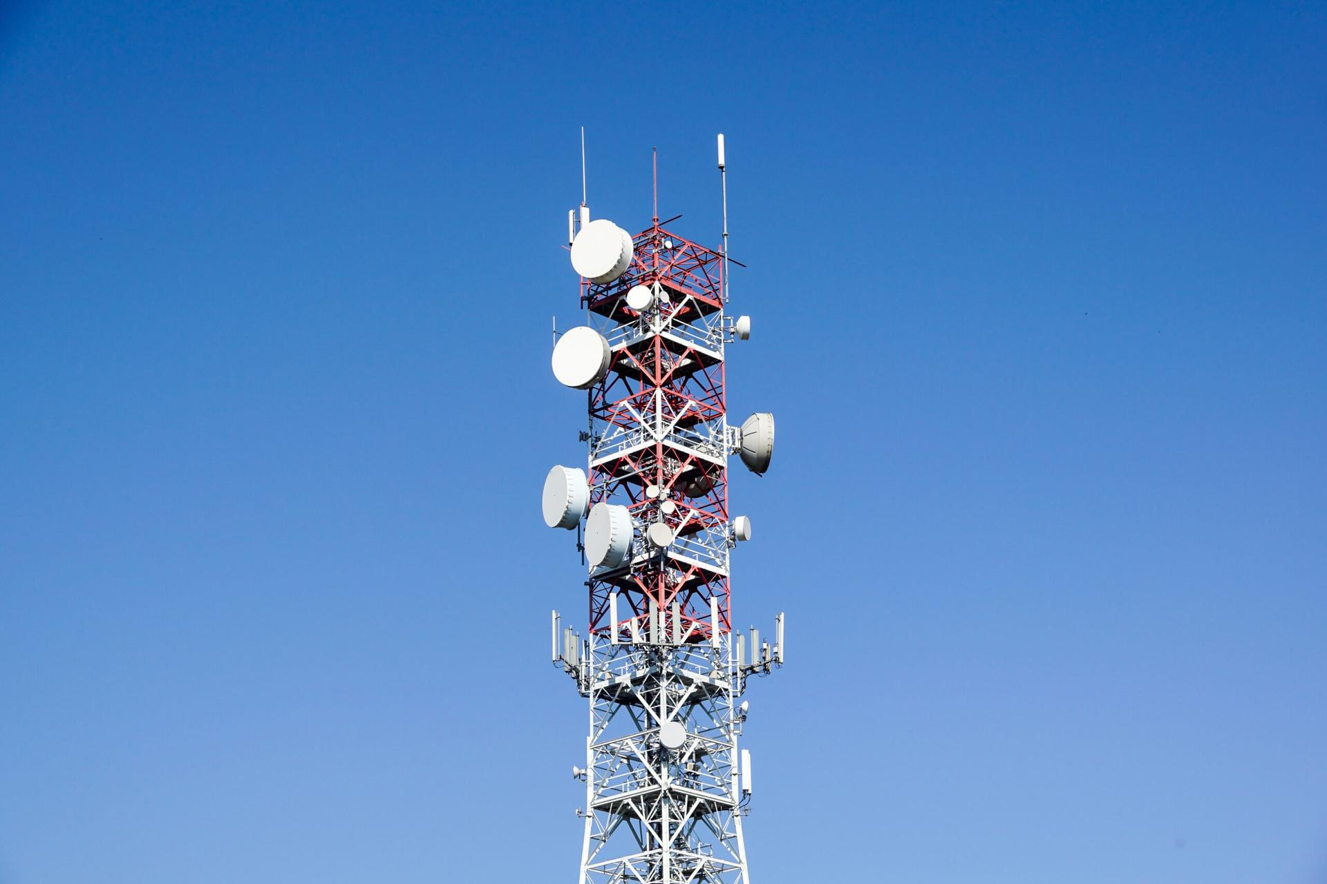 industri telekomunikasi