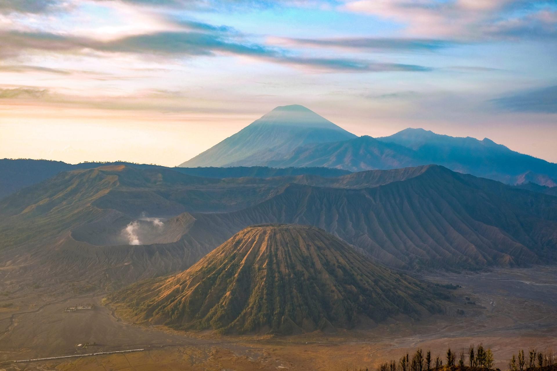 Wisata gunung tahun baru 2025