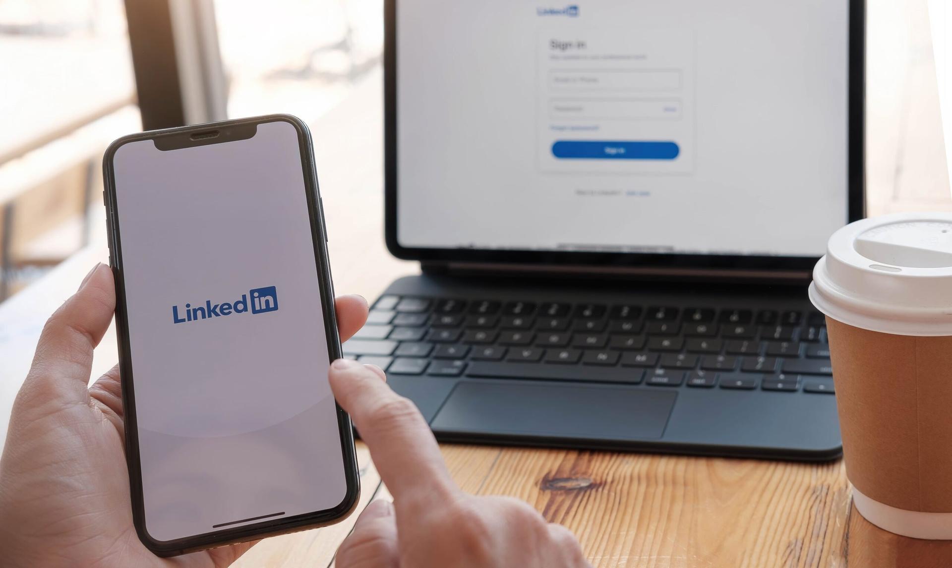 fitur hubungi kandidat linkedin