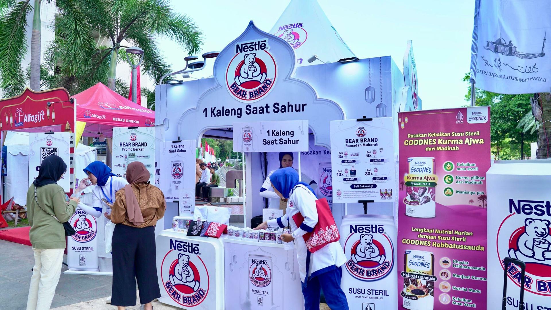 Bear Brand Gandeng Masjid dan Mitra Grab, Dorong Kebiasaan Sehat Selama Ramadan