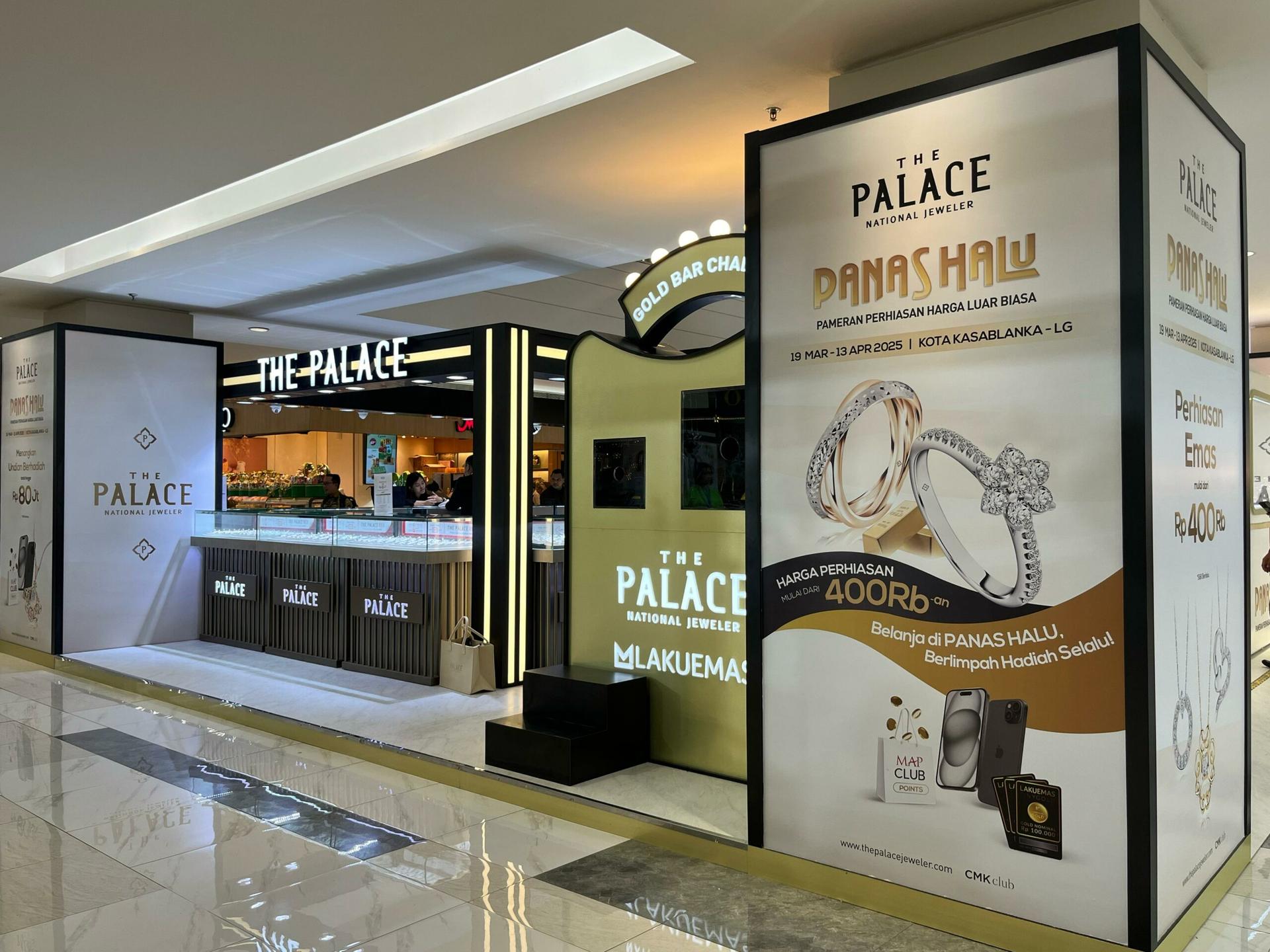 pameran The Palace