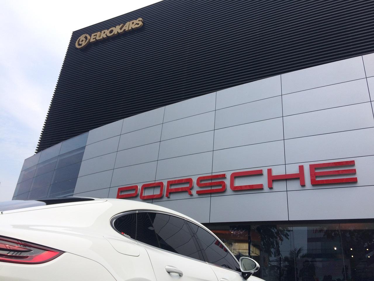 Porsche Center Jakarta