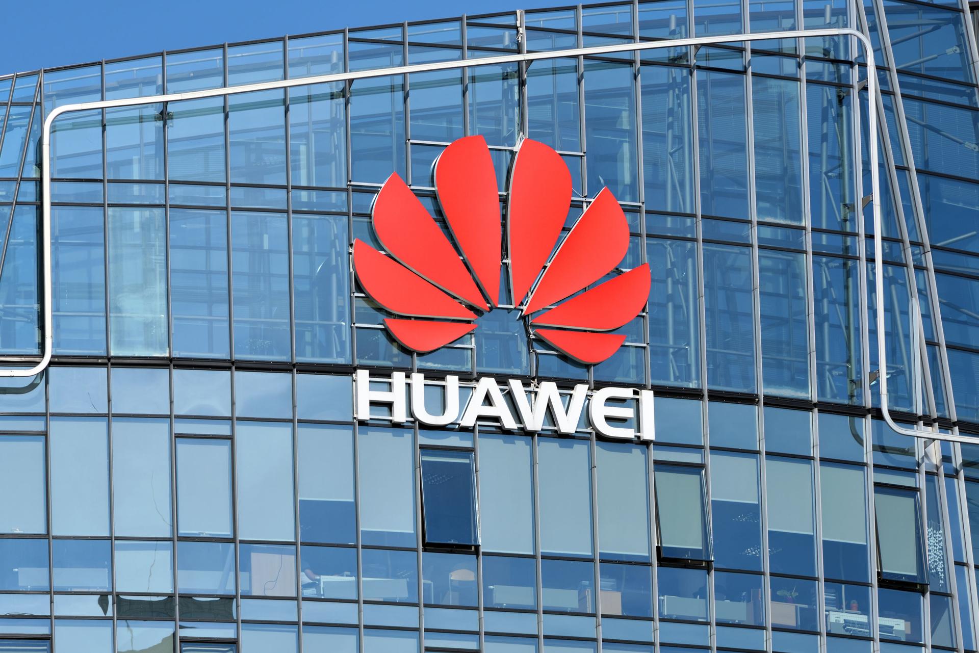 Masuk Ke Industri Kendaraan Listrik, Huawei Buat Unit Bisnis Baru