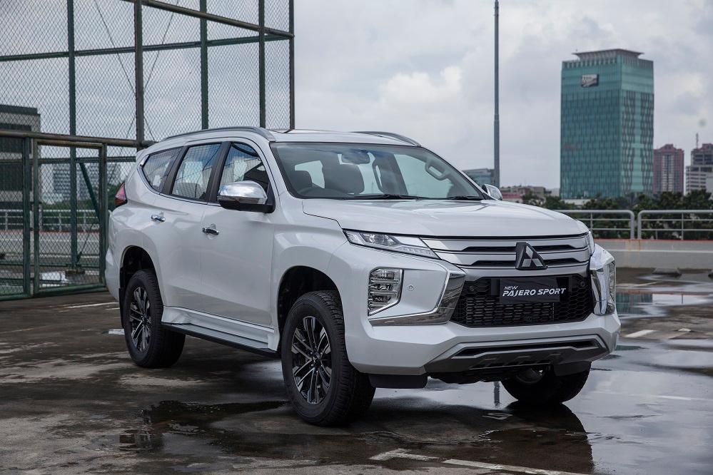 harga pajero sport