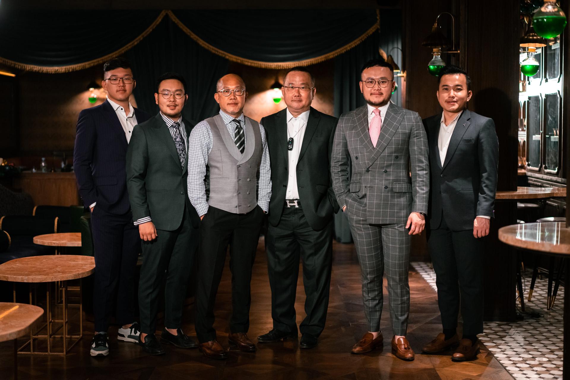 Kolaborasi Wong Hang Tailor