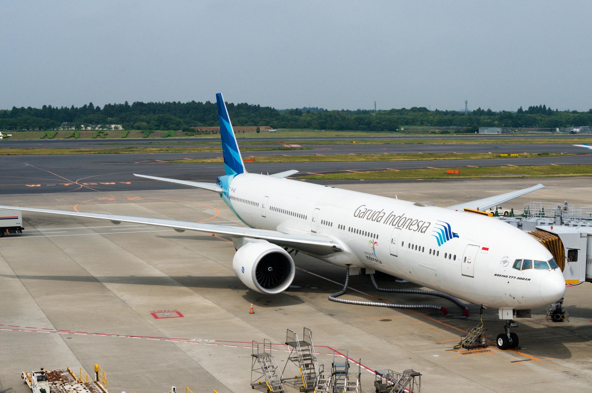 phk massal garuda indonesia