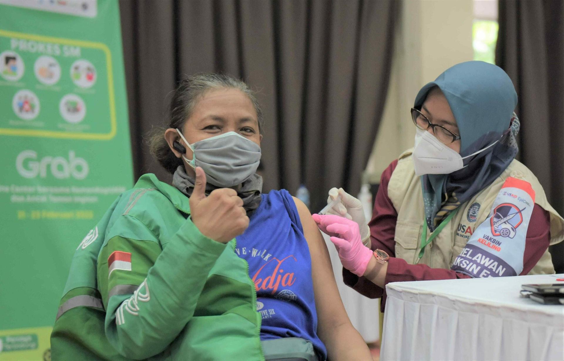 Vaksinasi Grab
