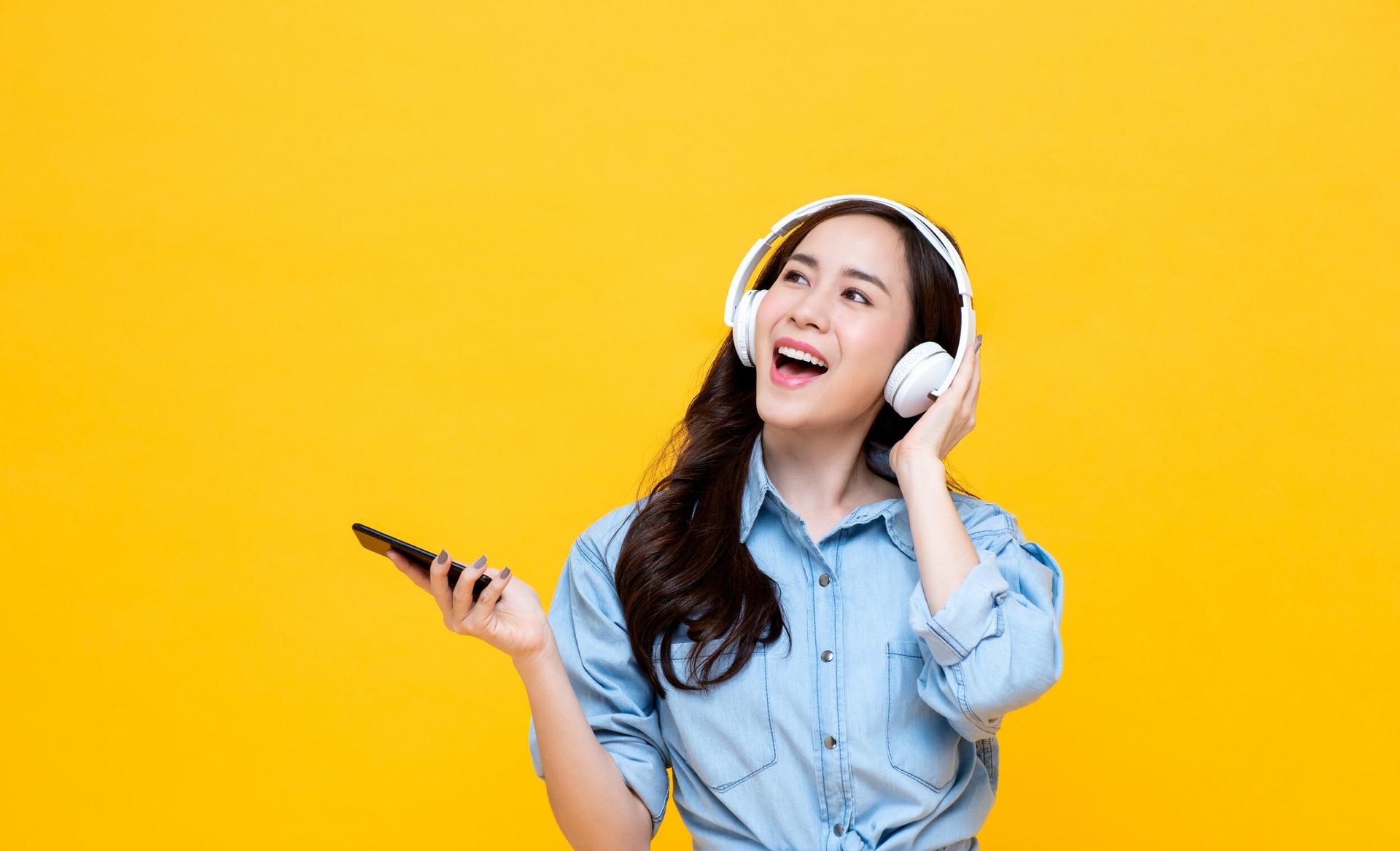 YouGov Perempuan Streaming