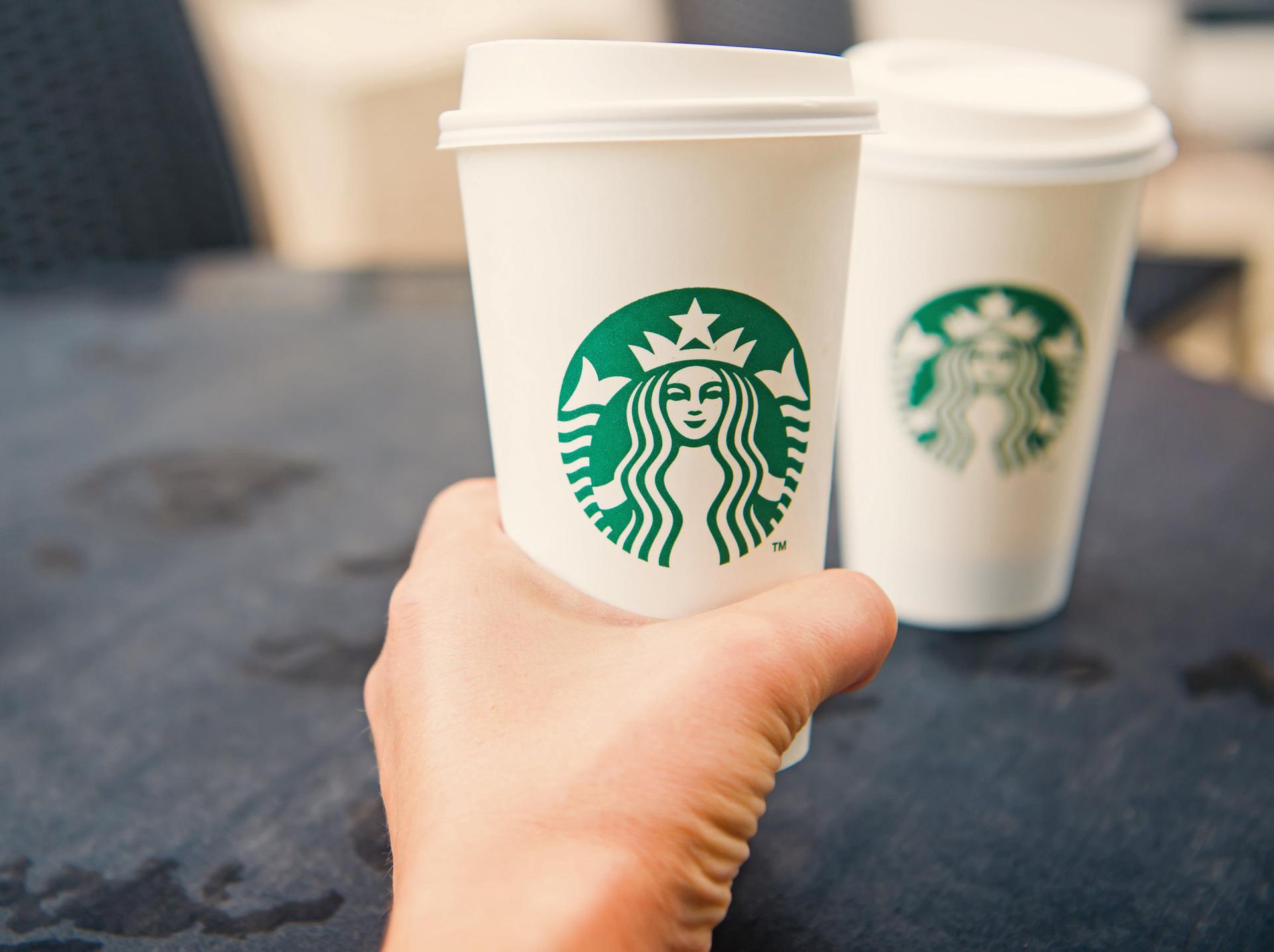 Starbucks Tinggalkan Rusia