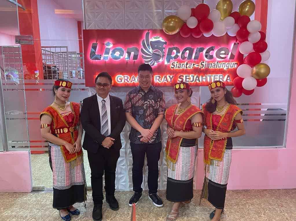 gedung Lion Parcel Pematangsiantar