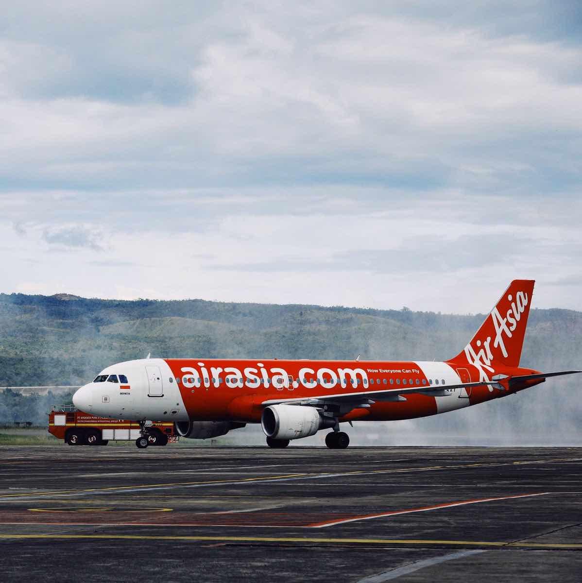 tiga rute domestik AirAsia Indonesia