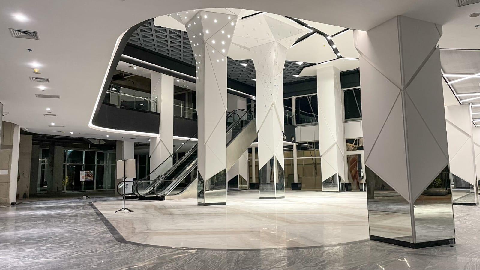 Commercial Area Pacific Garden