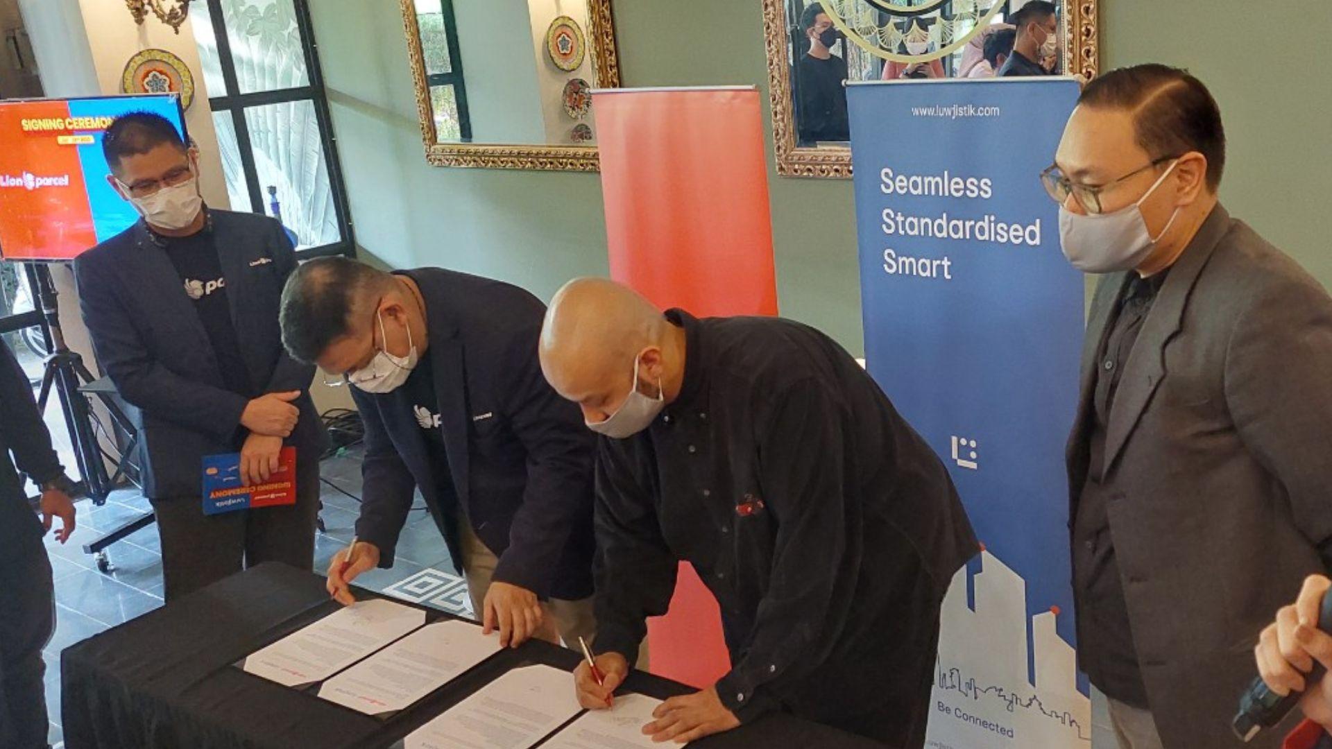 Lion Parcel Luwjistik