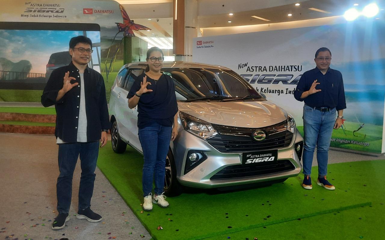 Seremoni peluncuran penyegaran model LCGC Daihatsu Sigra