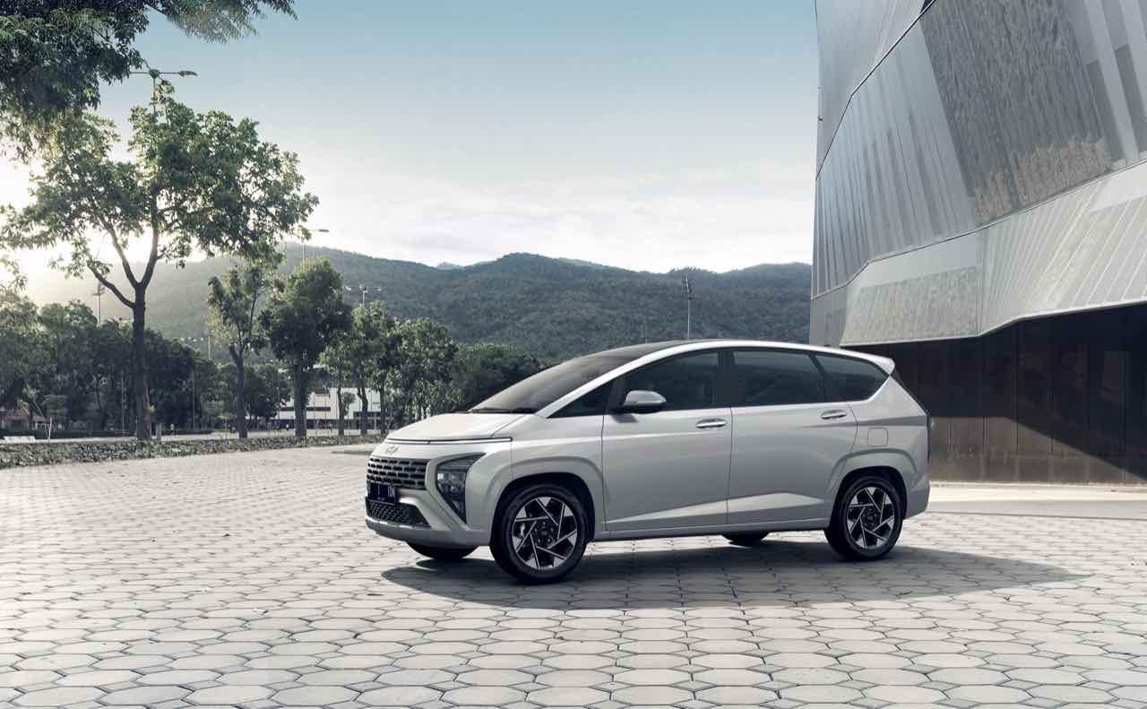 Tampilan utuh Hyundai Stargazer yang sudah diumumkan harga tipe terendahnya