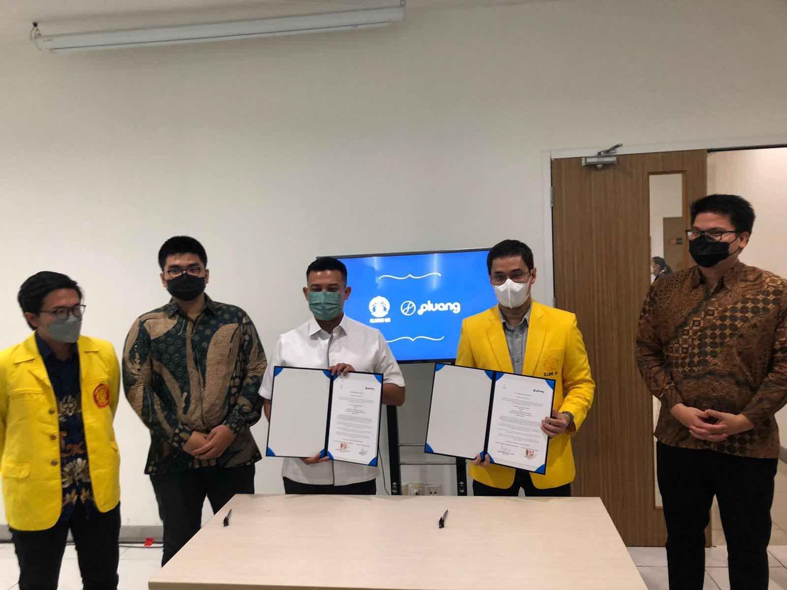 Seremoni peresmian kolaborasi Pluang dan ILUNI UI