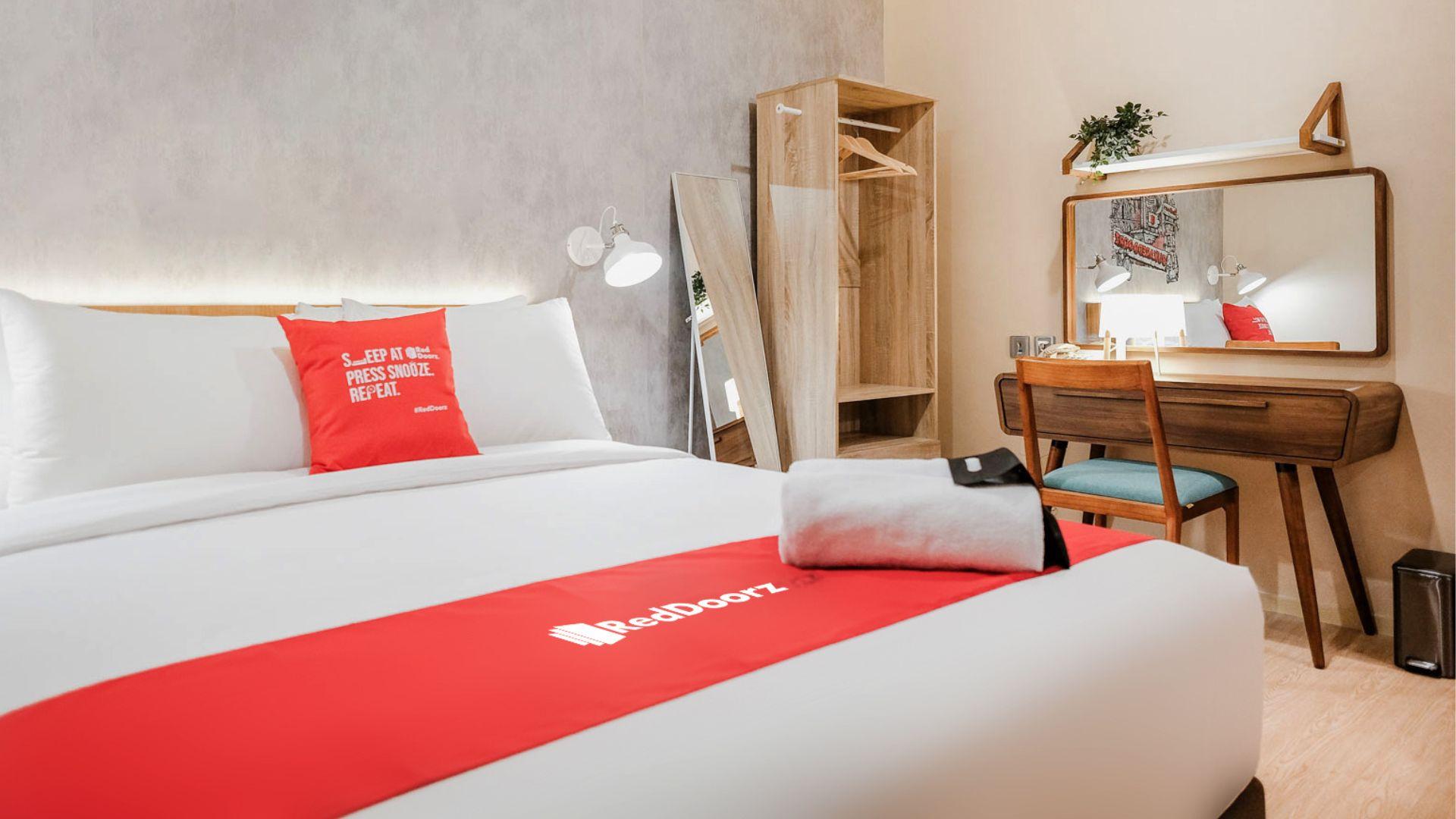 RedDoorz Industri Perhotelan 3.0