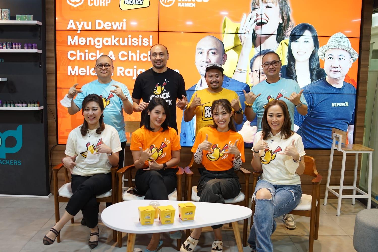 Ayu Dewi Chick a Chick