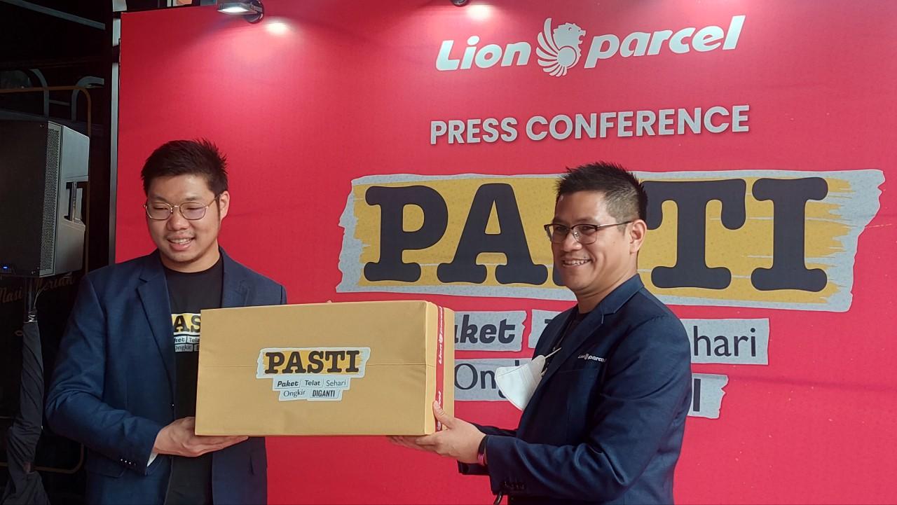 Lion Parcel PASTI