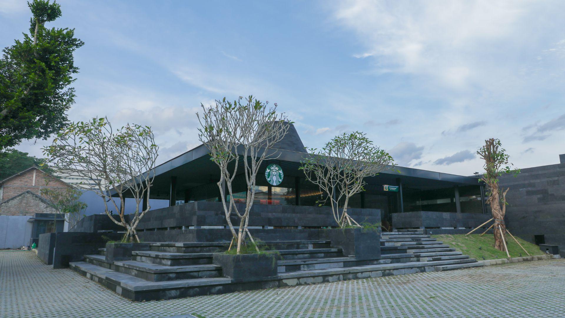 Starbucks Sudirman Magelang