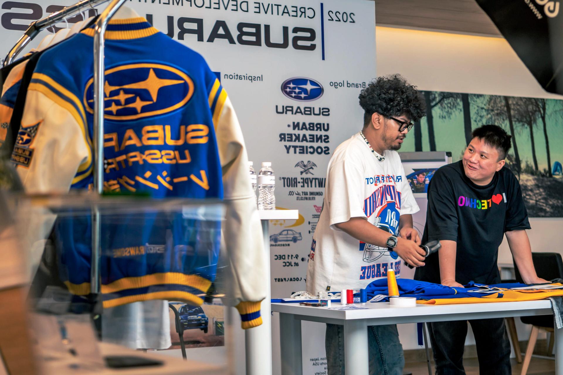 Merchandise Eksklusif Subaru