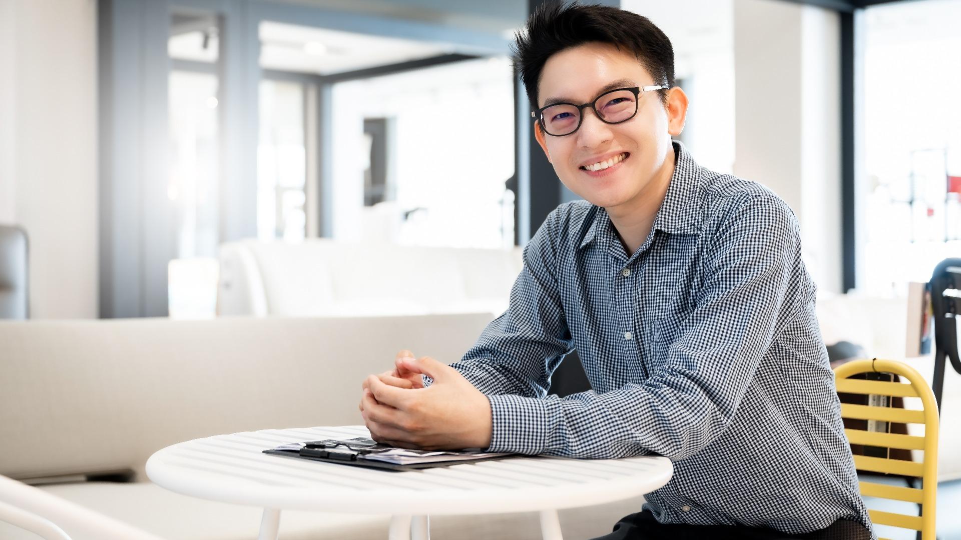 Perusahaan Pialang: Cara Kerja dan Jenis-jenisnya