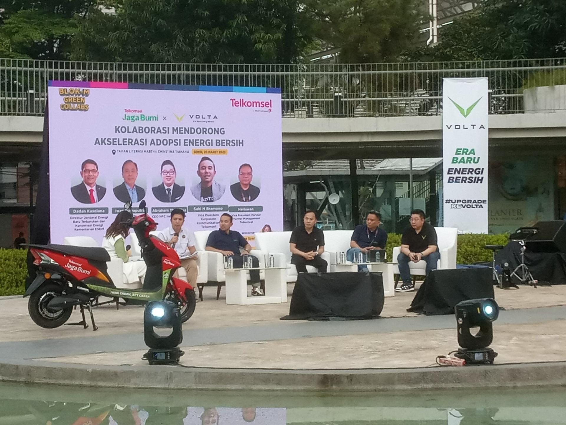 Telkomsel Gandeng Volta, Beli Motor Listrik Bonus Paket Data