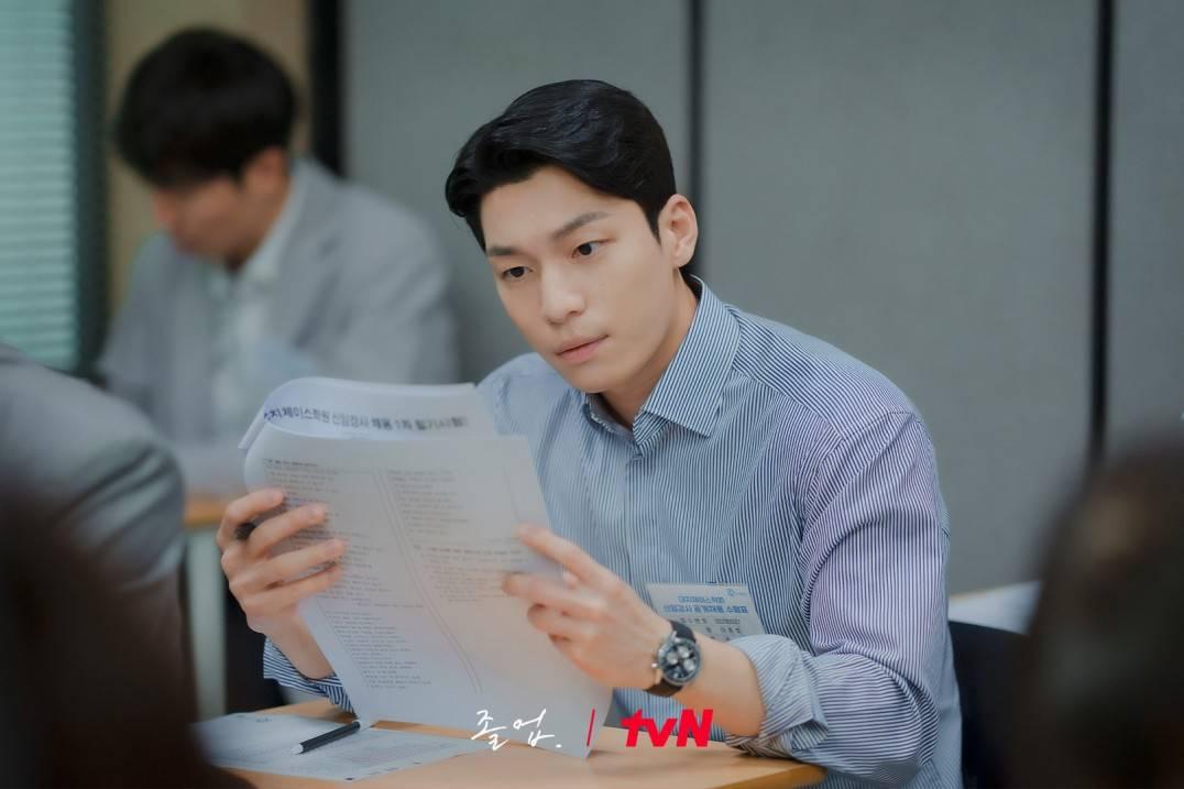 the midnight romance in hagwon