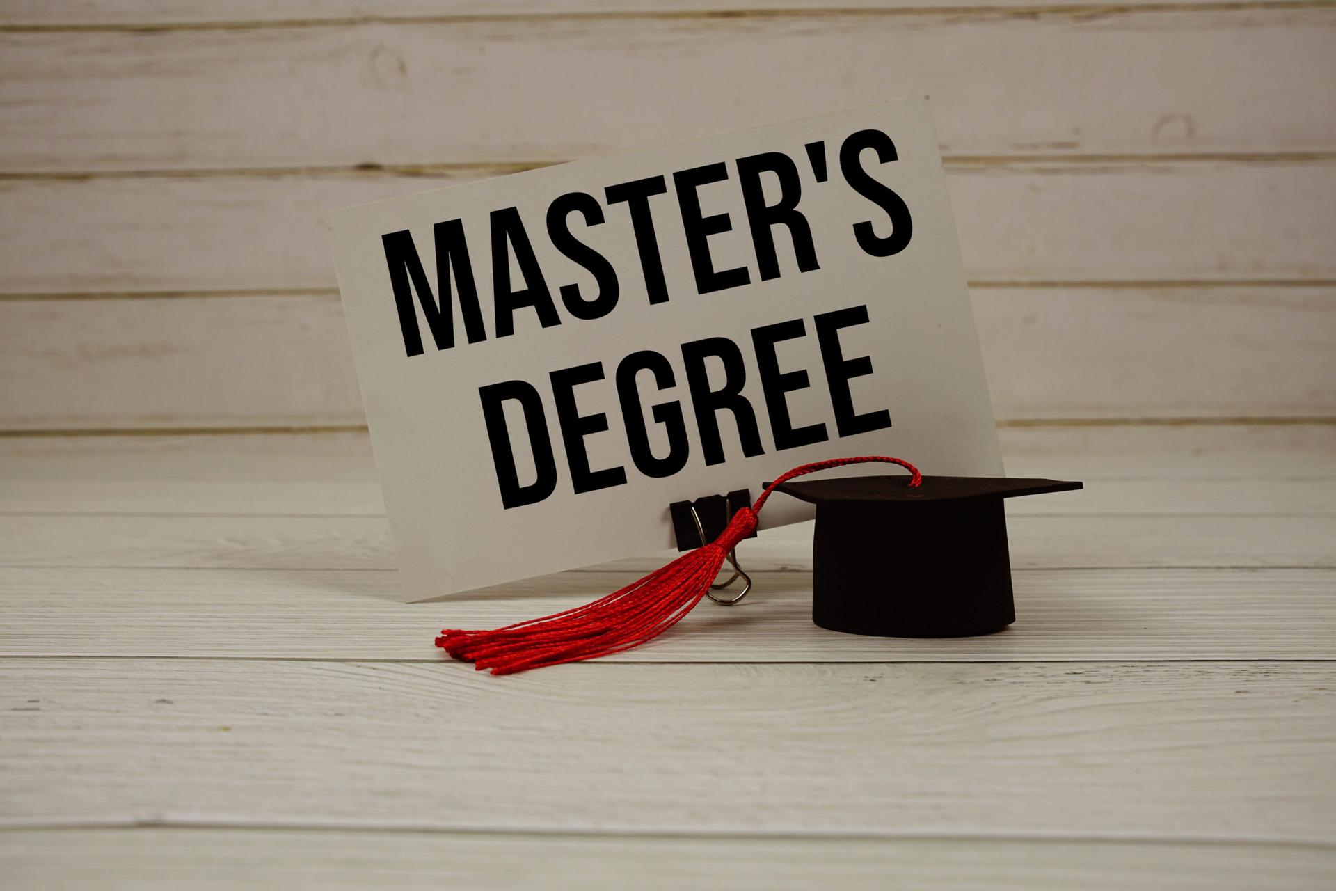 karier gelar magister