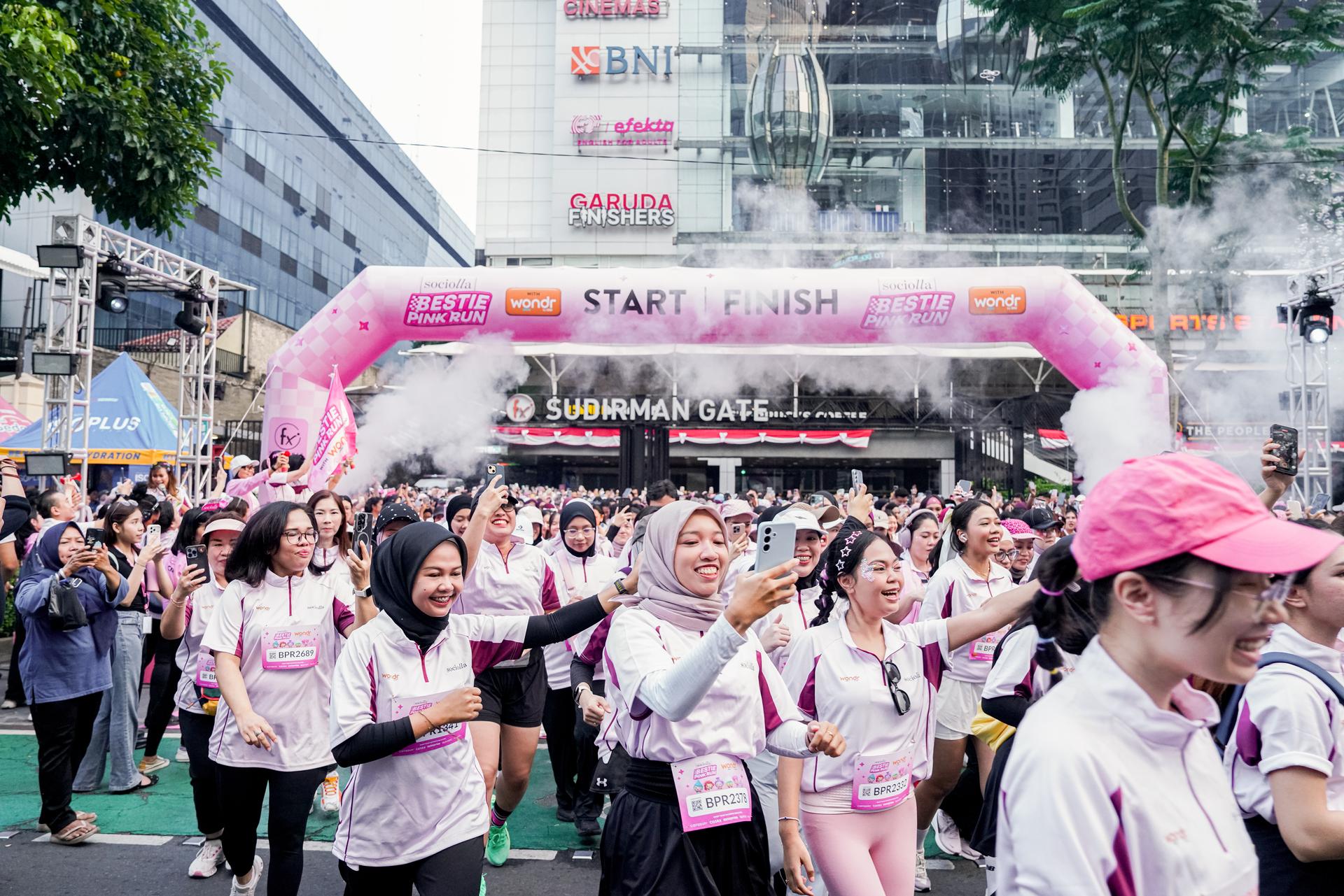Sociolla Bestie Pink Run