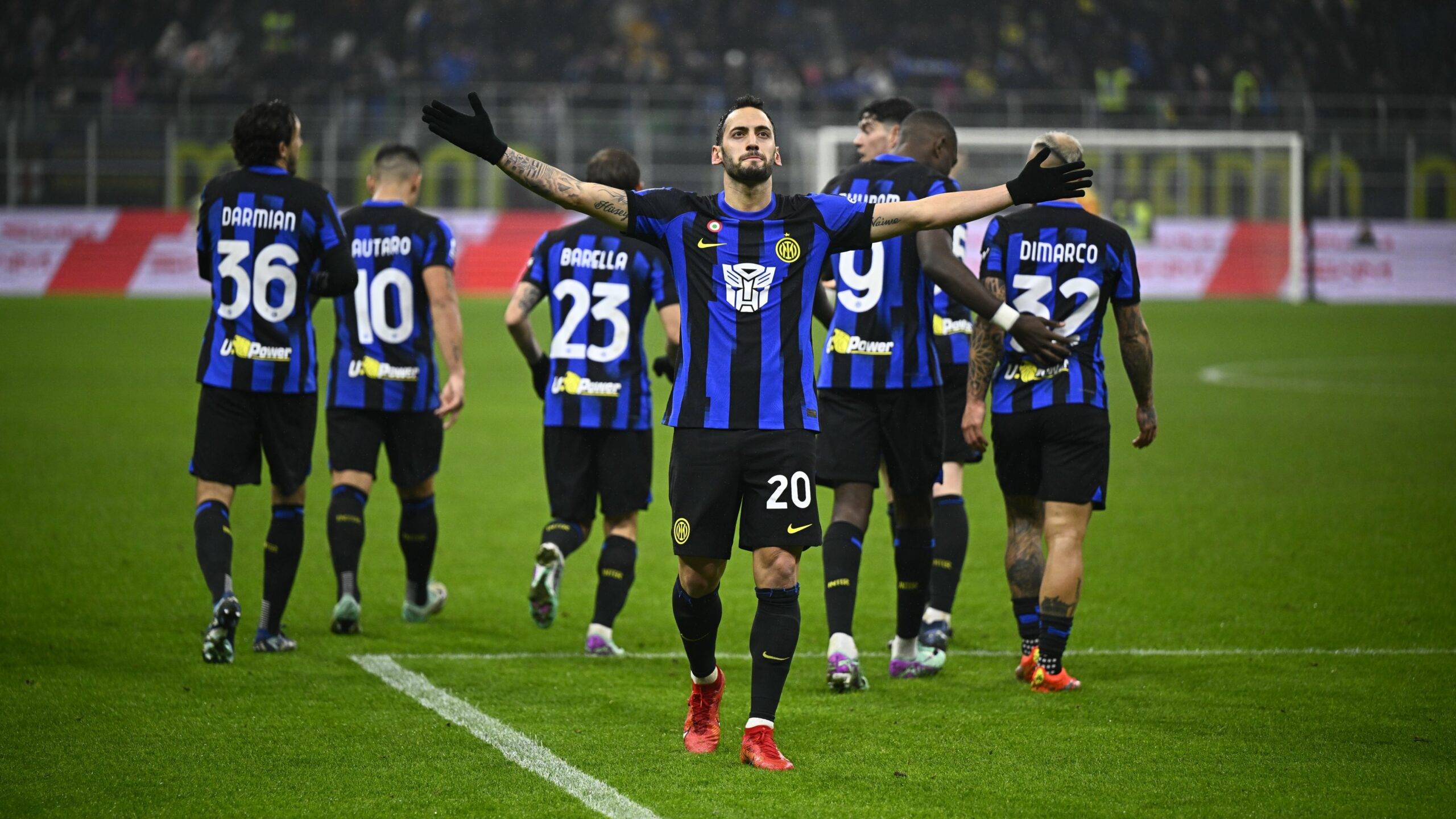 Inter mengalahkan Udinese 4-0, membuat sejarah I Nerazzurri 